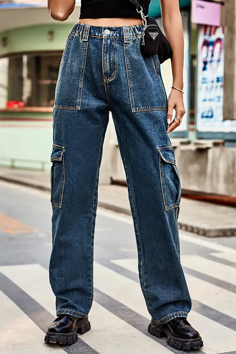 Effortlessly Elegant Trousers with a Timeless Design