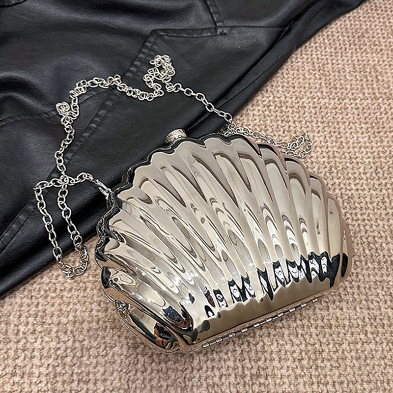 A Vintage Style Bag with Delicate Timeless Details