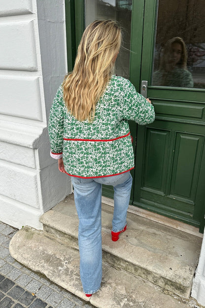 Classic Vintage Jacket with a Flattering Fit