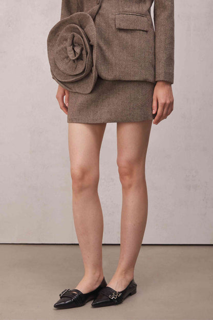 Effortlessly Elegant Garment with a Timeless Design