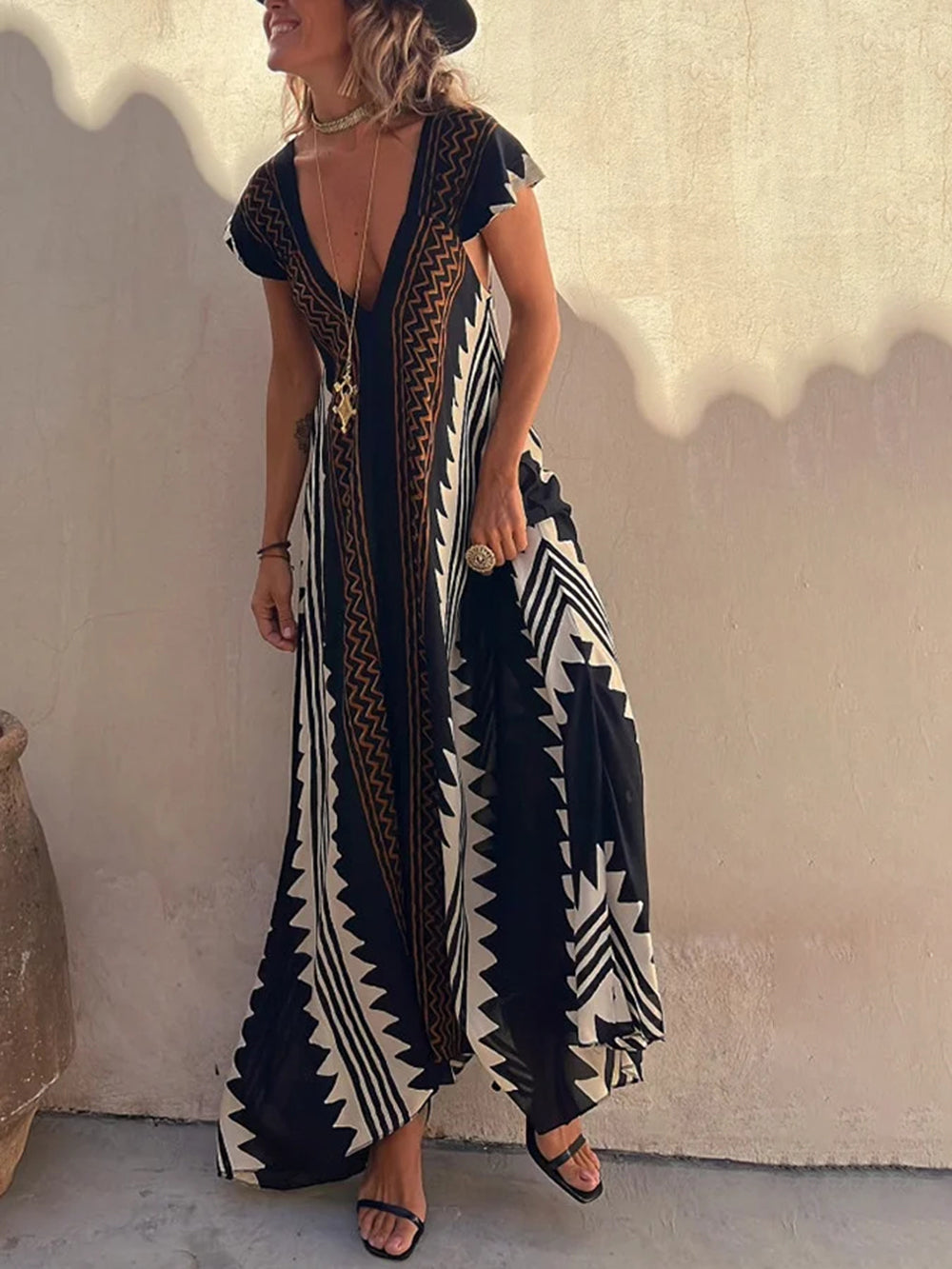 Beautifully Crafted Dress in a Classic Style