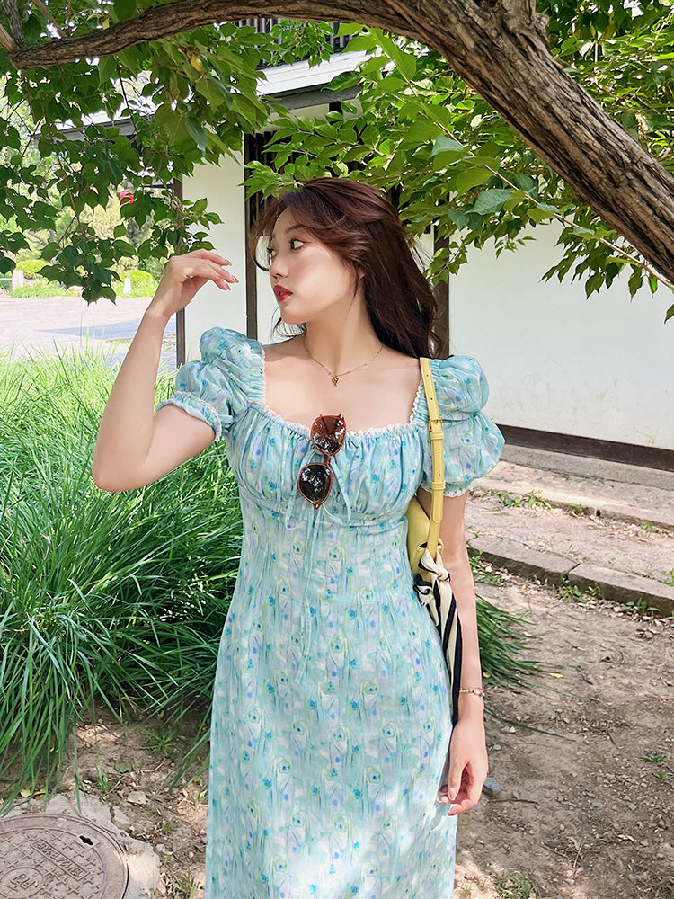 A Vintage Style Dress with Delicate Timeless Details