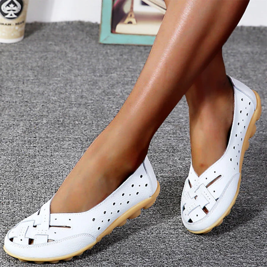 Gracefully Styled Garment for Any Occasion