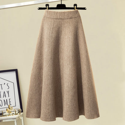 khaki skirt