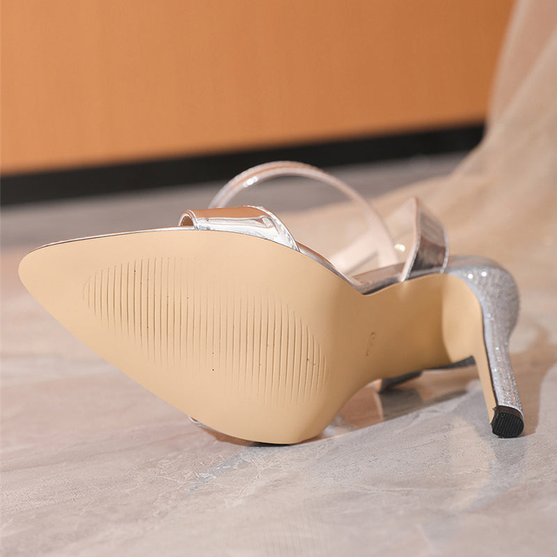 Well Tailored Heels with a Graceful Silhouette