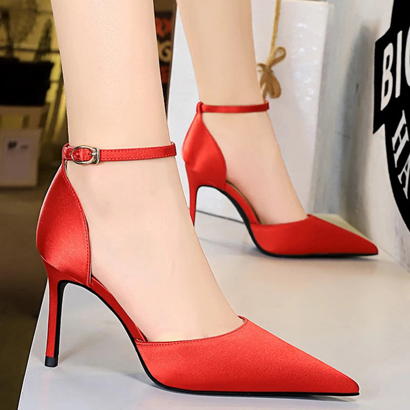 Beautifully Crafted Garment in a Classic Style