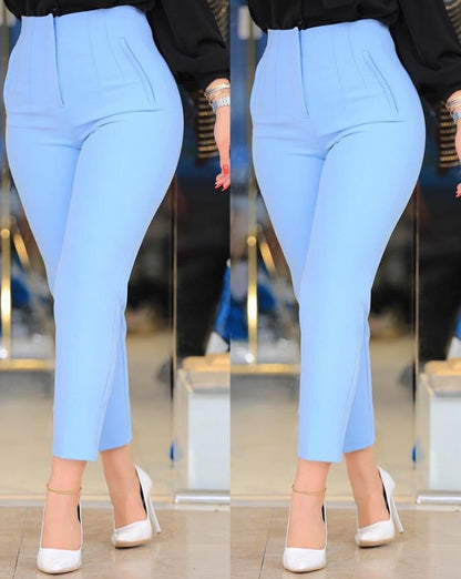 Effortlessly Elegant Trousers with a Timeless Design