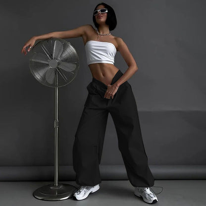 Elegantly Styled Trousers for Everyday Wear