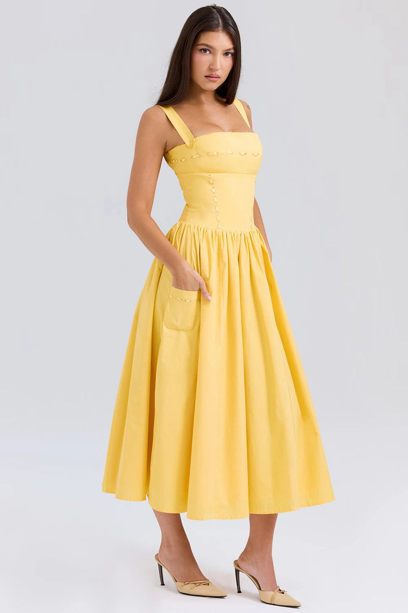 Sophisticated Dress with a Clean Classic Look