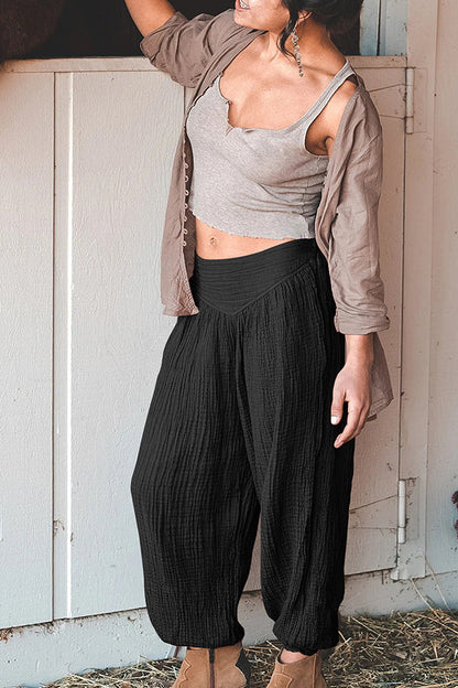 Polished Trousers with an Effortless Classic Look