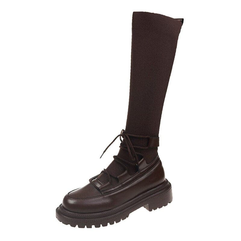 Well Tailored Boots with a Graceful Silhouette