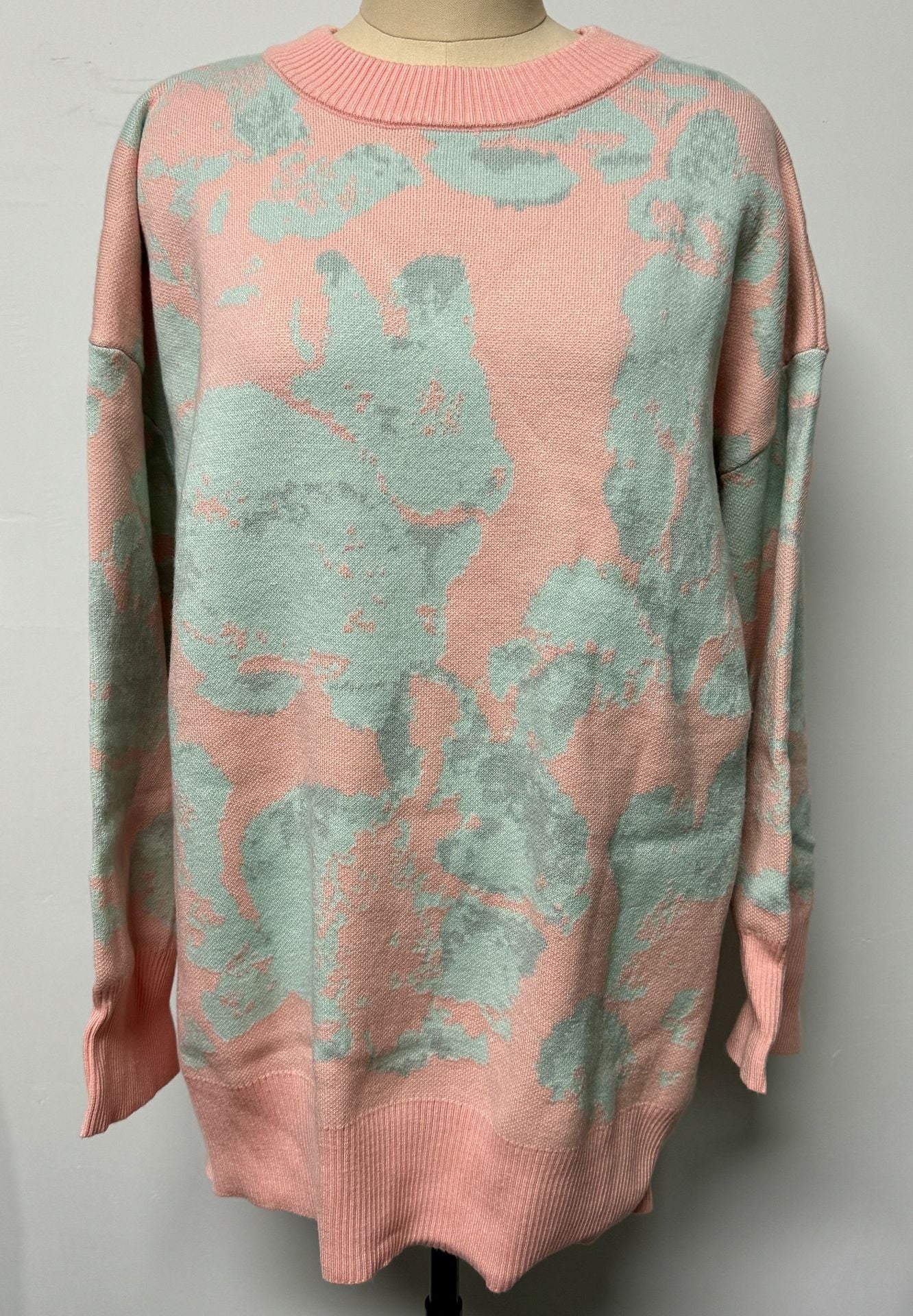 Classic Vintage Sweater with a Flattering Fit