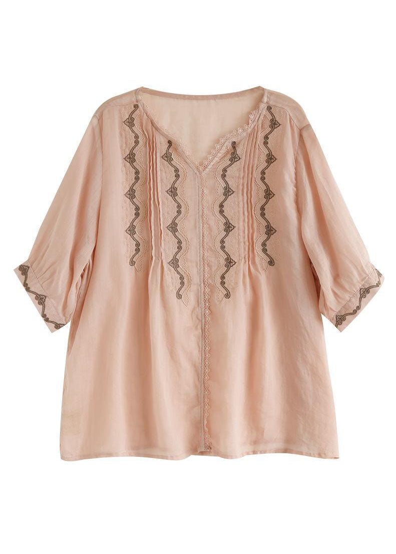 Well Tailored Top with a Graceful Silhouette