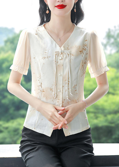 Classic Vintage Shirt with a Flattering Fit