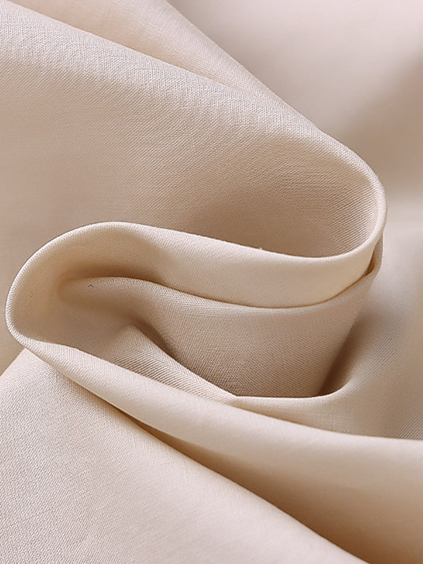 Effortlessly Elegant Garment with a Timeless Design