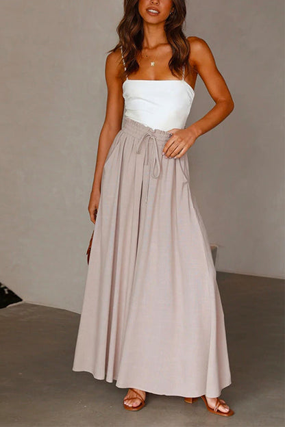 Effortlessly Elegant Pants with a Timeless Design