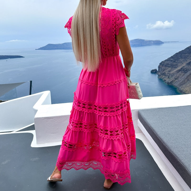 Well Tailored Dress with a Graceful Silhouette