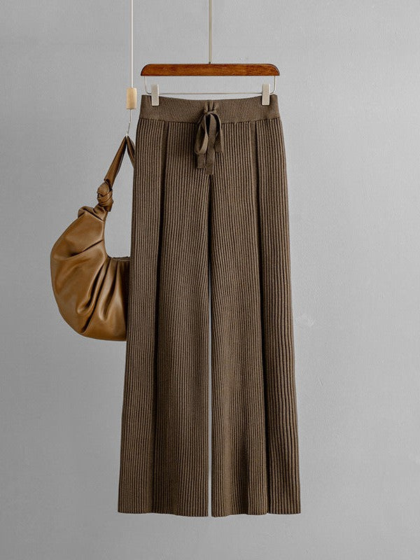 Sophisticated Pants with a Clean Classic Look