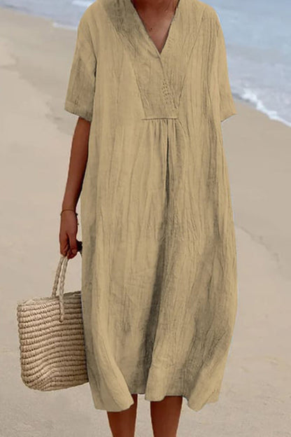Beautifully Finished Dress in a Timeless Design