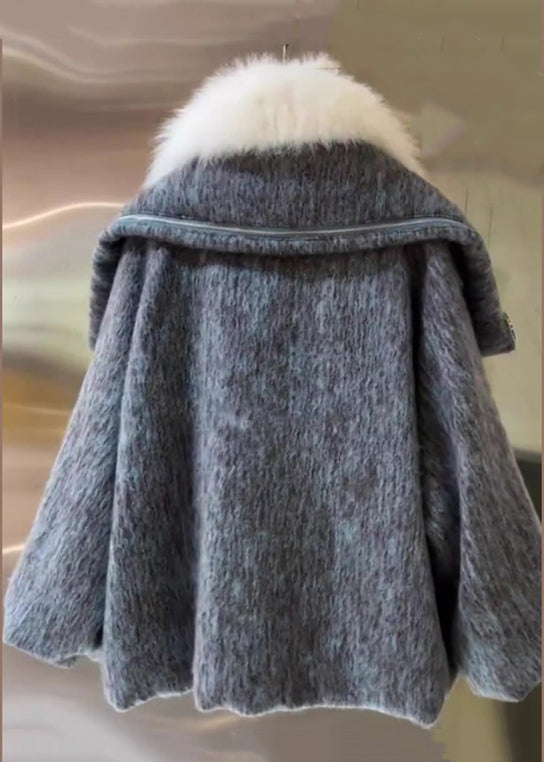 Elegantly Styled Coat for Everyday Wear