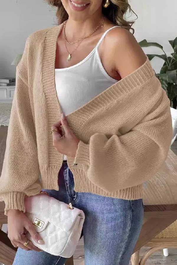 Effortlessly Elegant Coat with a Timeless Design
