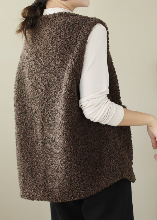Sophisticated Garment with a Clean Classic Look