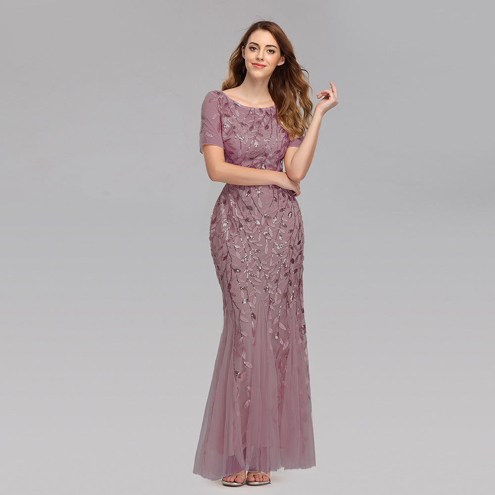 Sophisticated Dress with a Clean Classic Look
