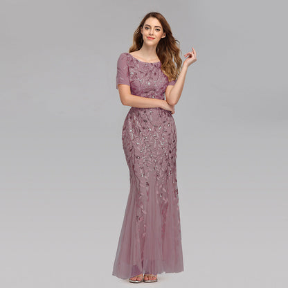Sophisticated Dress with a Clean Classic Look