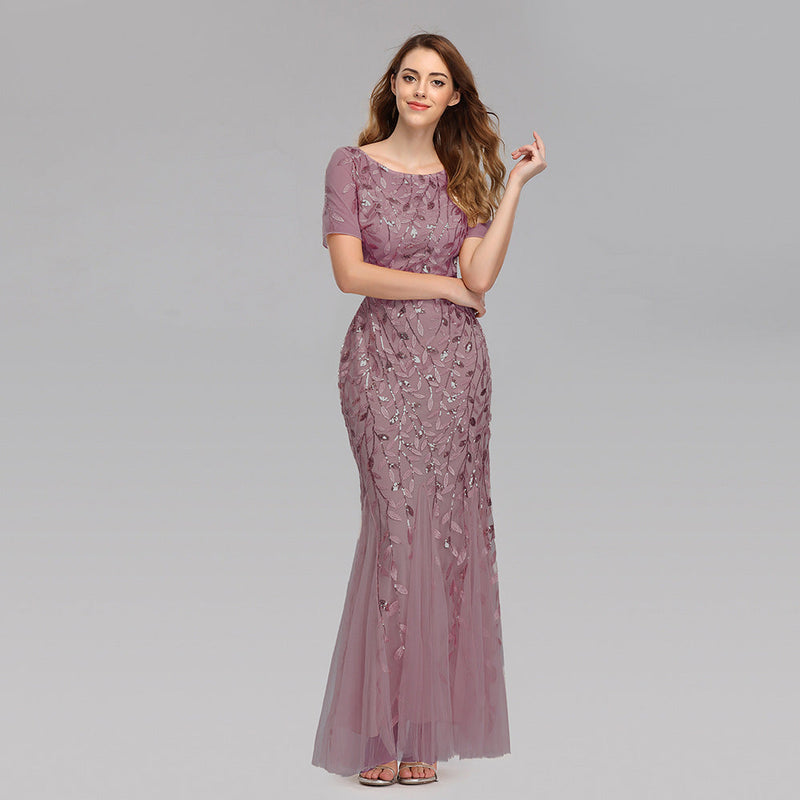 Sophisticated Dress with a Clean Classic Look