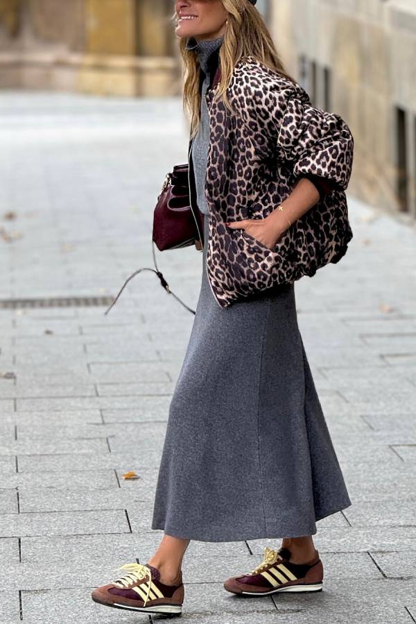 Gracefully Styled Garment for Any Occasion