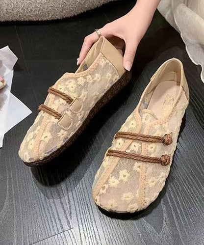Classic Vintage Shoes with a Flattering Fit