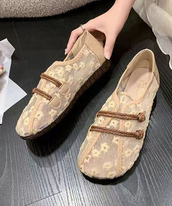 Classic Vintage Shoes with a Flattering Fit