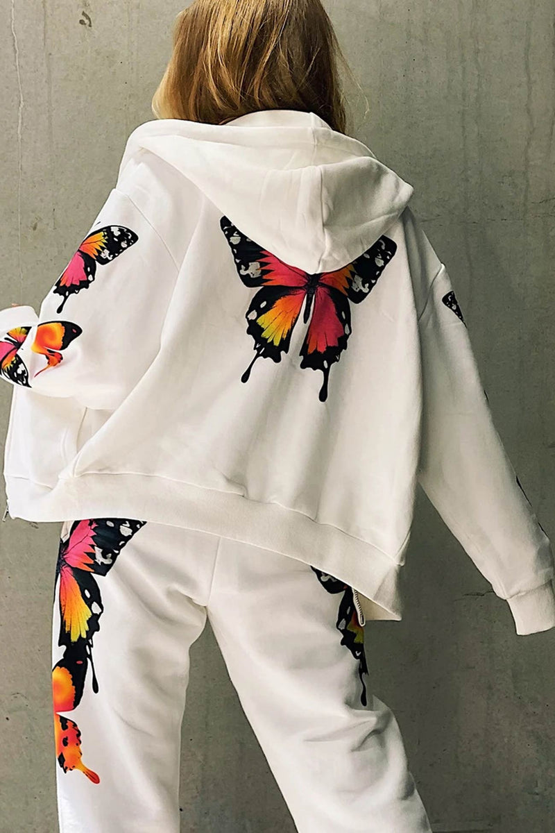 Well Tailored Pants with a Graceful Silhouette