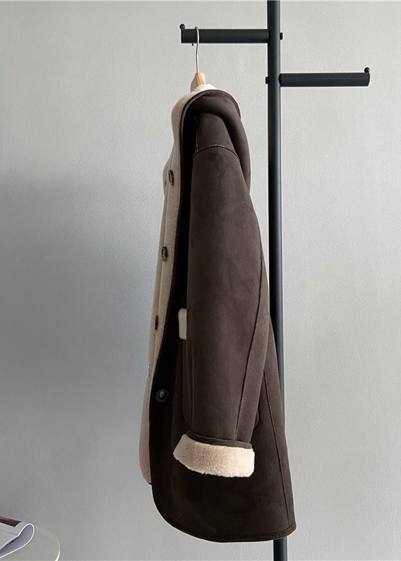 Sophisticated Coat with a Clean Classic Look