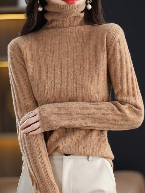 Classic Vintage Sweater with a Flattering Fit