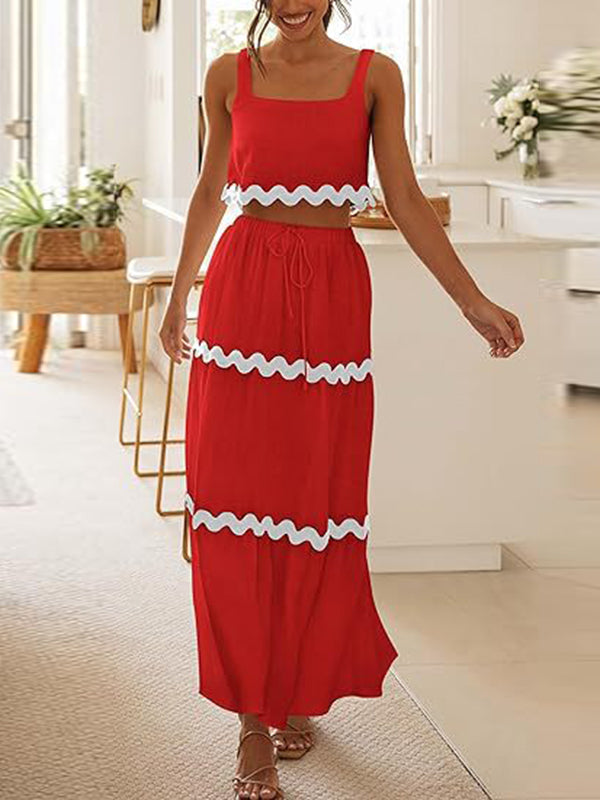 Effortlessly Elegant Top with a Timeless Design