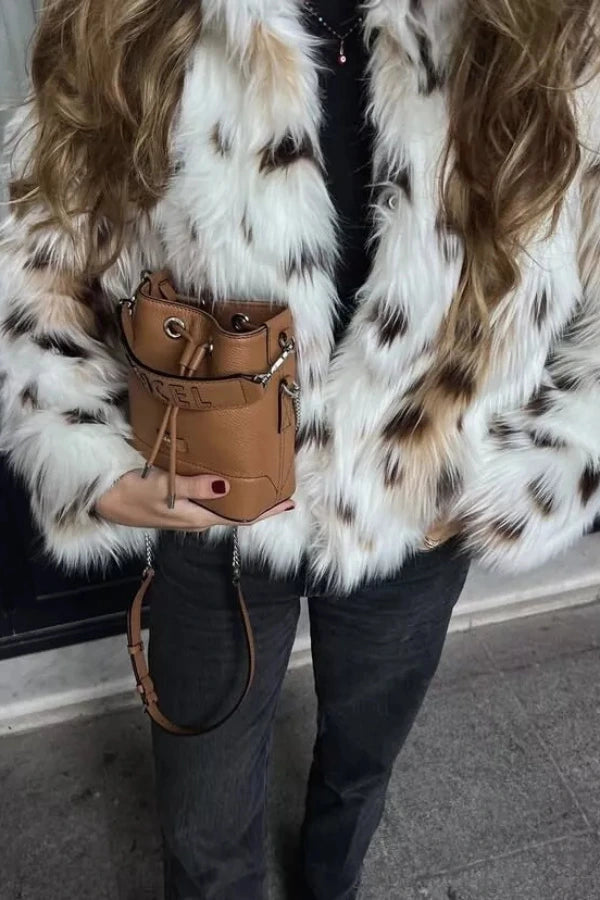 Gracefully Styled Jacket for Any Occasion