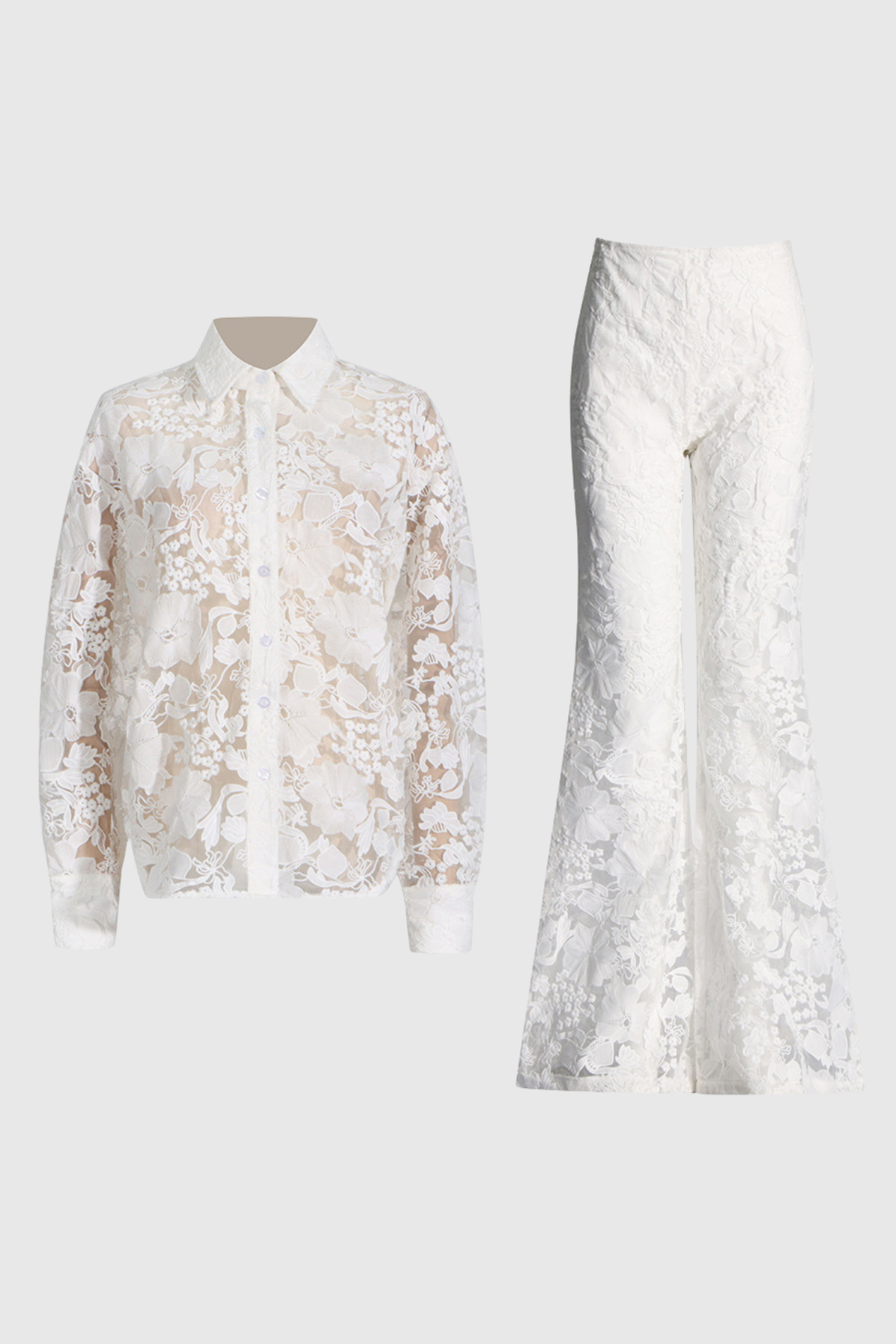 Well Tailored Pants with a Graceful Silhouette