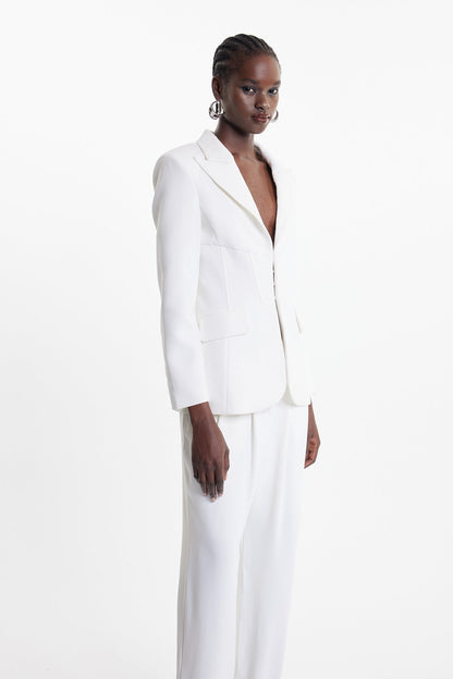 Beautifully Finished Garment in a Timeless Design