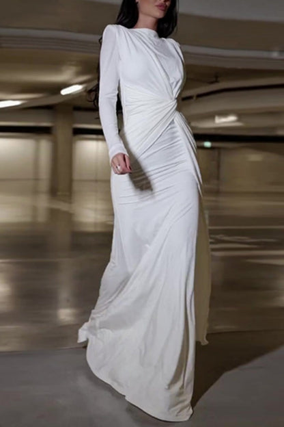 Effortlessly Elegant Dress with a Timeless Design