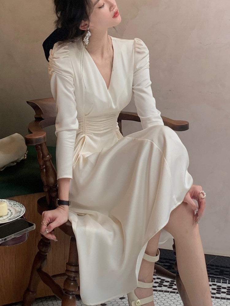 Classic Vintage & Enduringly Stylish Dress