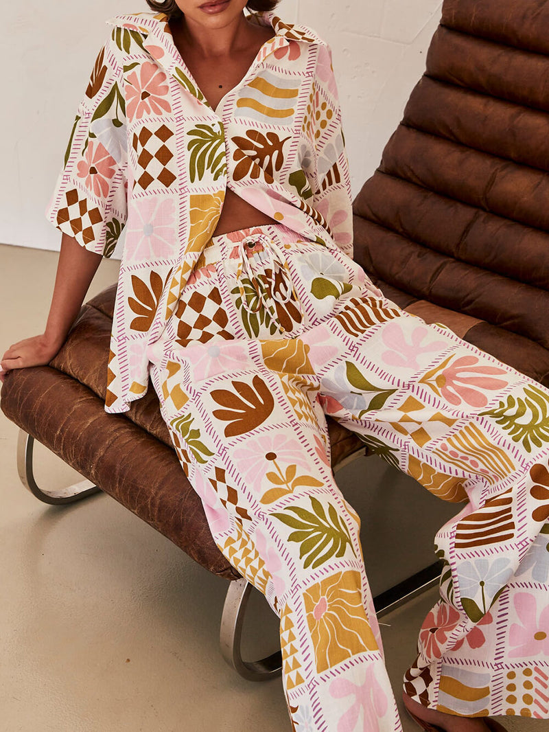 Classic Vintage Pants with a Flattering Fit
