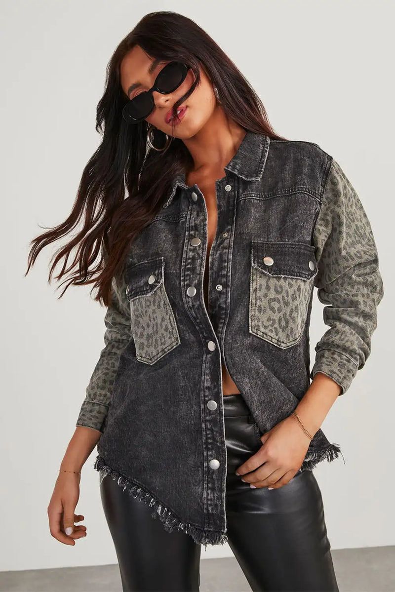 Well Tailored Jacket with a Graceful Silhouette