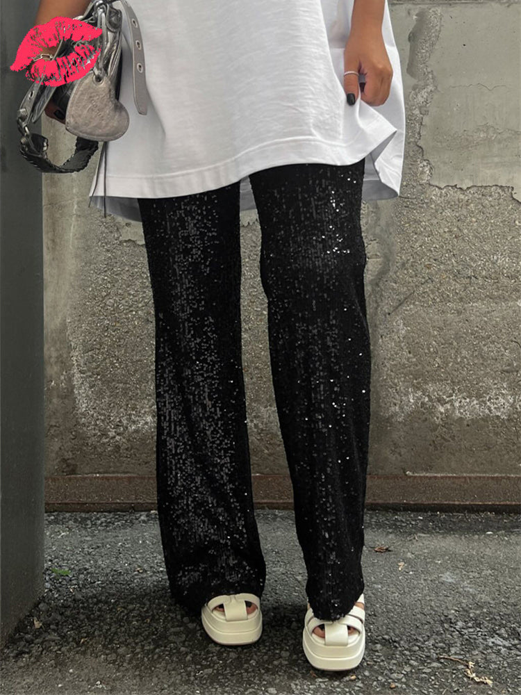 Effortlessly Elegant Pants with a Timeless Design
