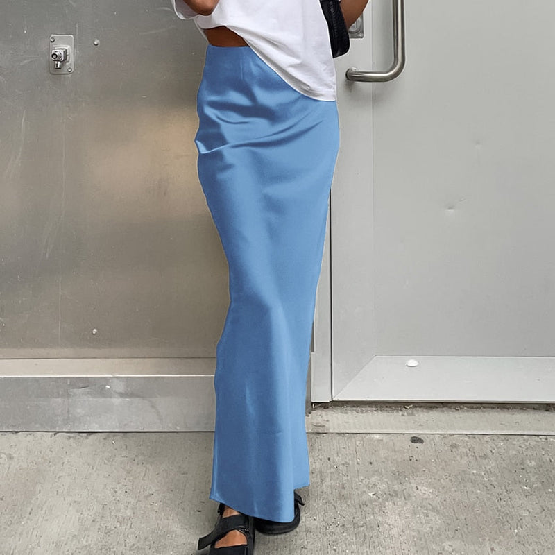 Well Tailored Garment with a Graceful Silhouette