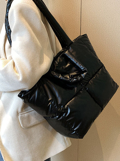 Beautifully Finished Bag in a Timeless Design