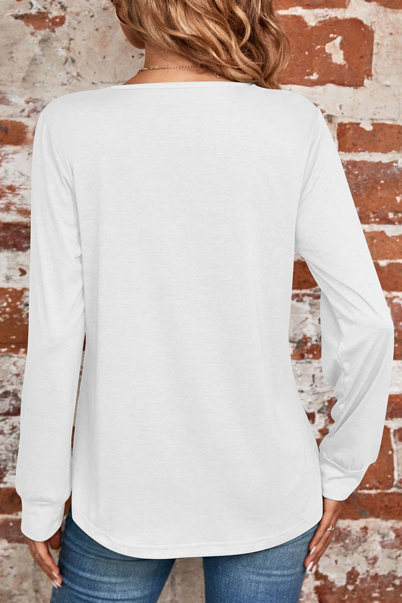 Effortlessly Elegant Top with a Timeless Design