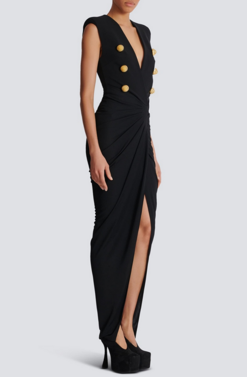 Beautifully Finished Dress in a Timeless Design