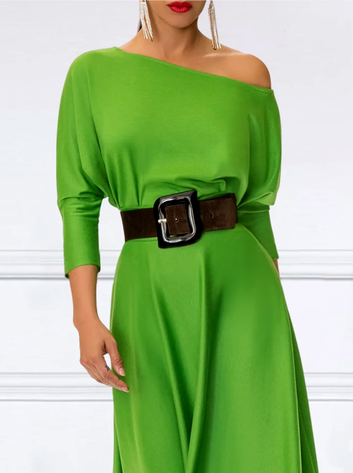 Classic Vintage Dress with a Flattering Fit