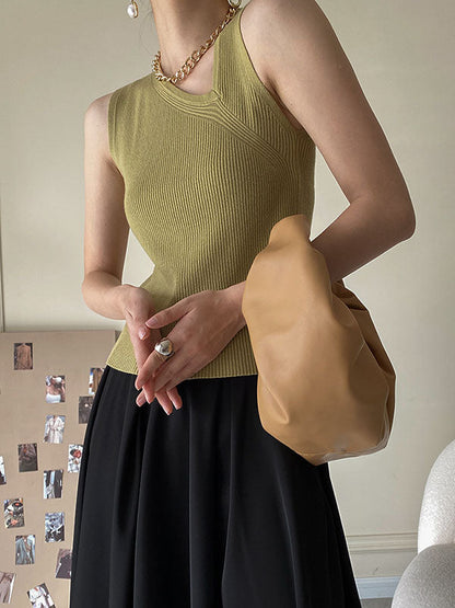 Beautifully Crafted Top in a Classic Style